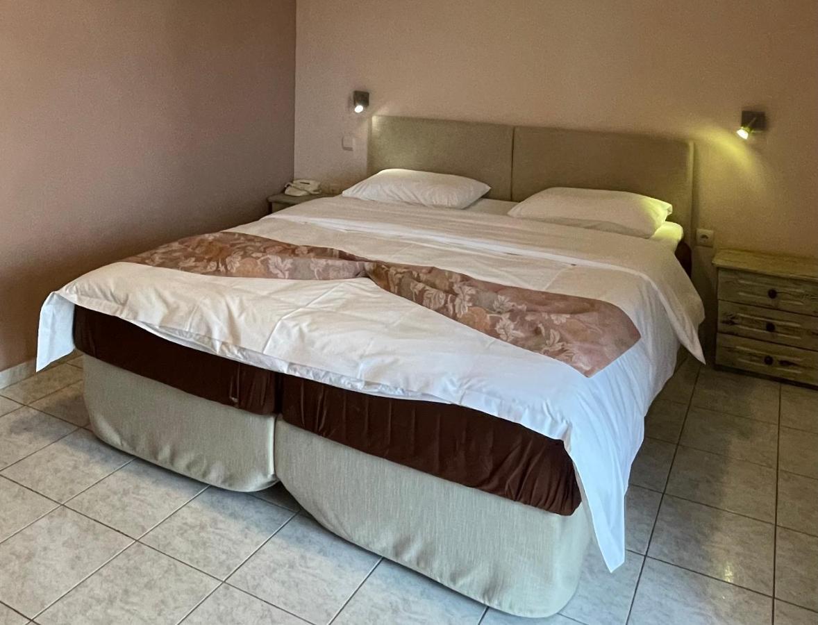 Hotel Afrika Eleonas Zewnętrze zdjęcie